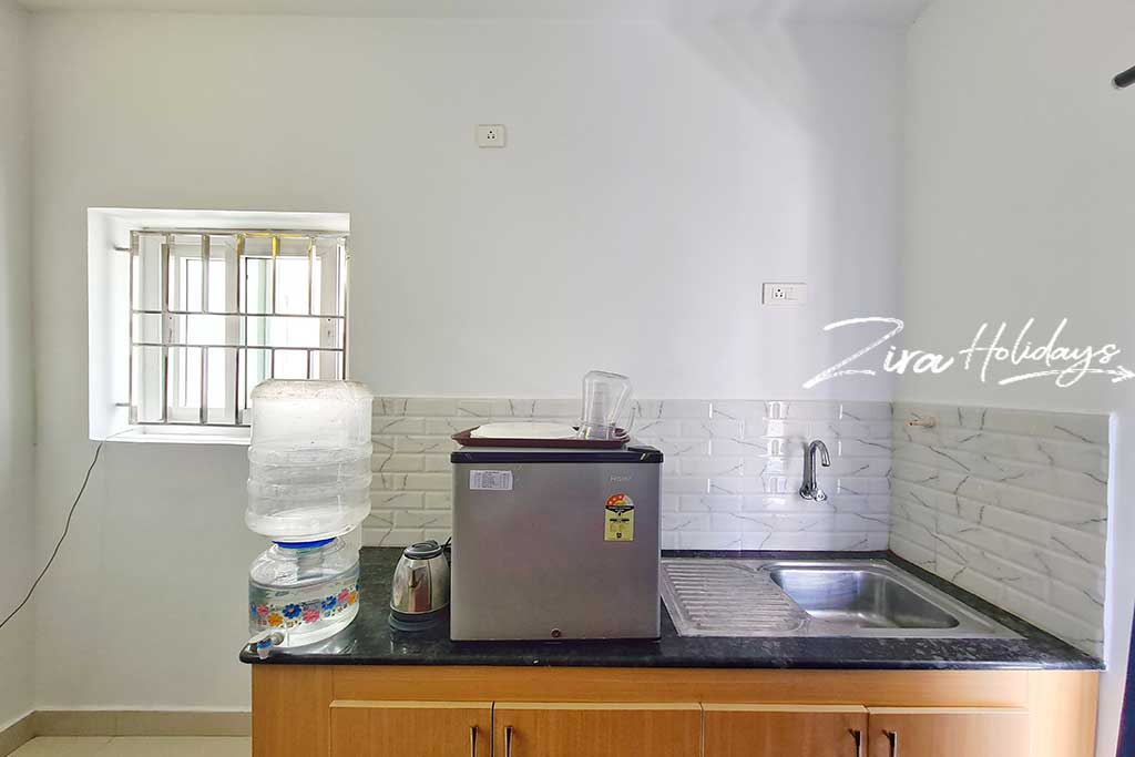 fully furnished service apartment for rent in ecr