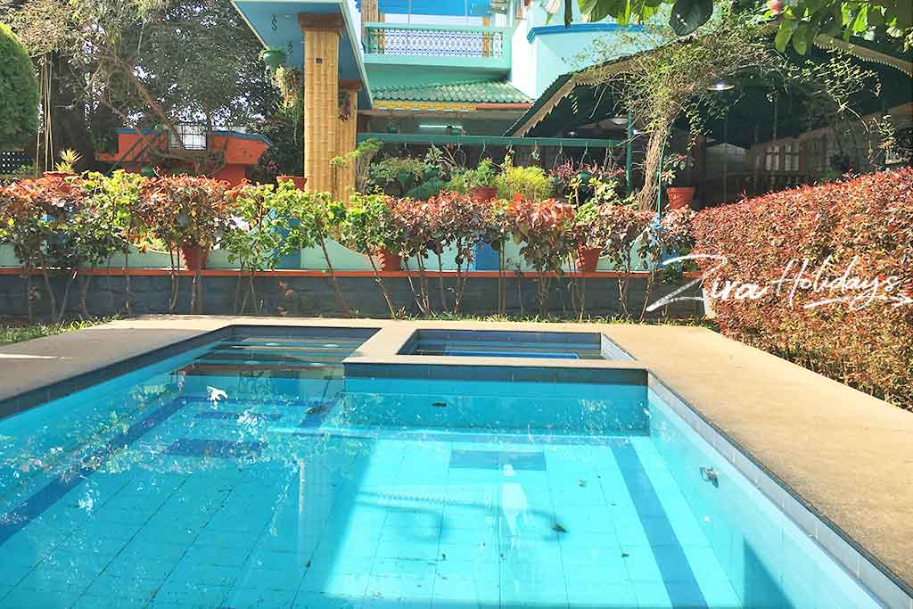 villa with swimming pool in yelagiri