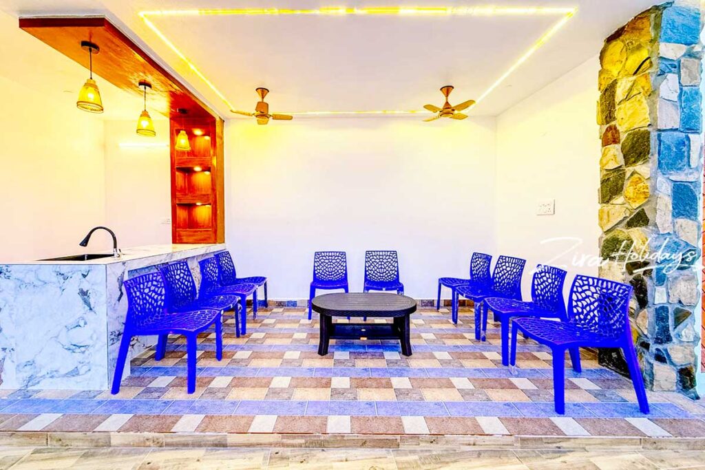 beach house in ecr near crocodile park