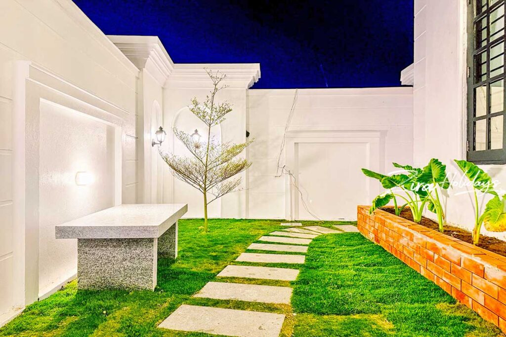 sea facing luxury villa ecr