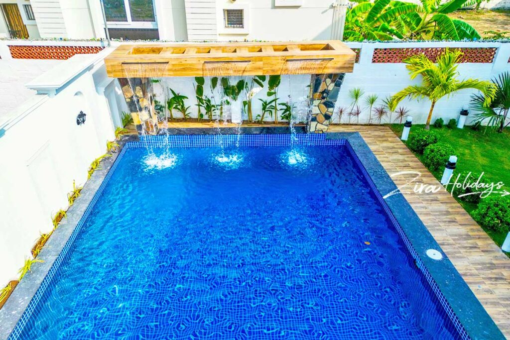 zee square beach house ecr