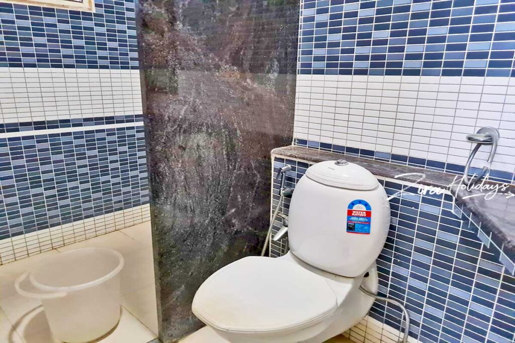 heaven beach villa ecr restroom