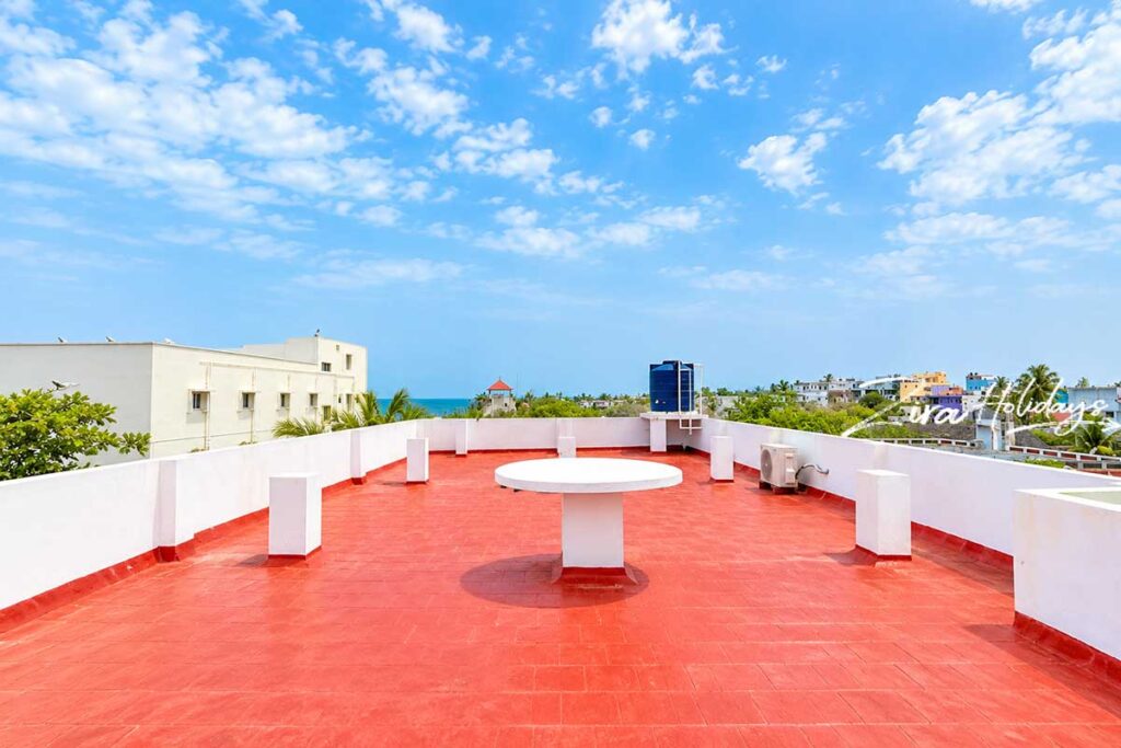 Regent Beach House terrace with beach view in Kovalam
