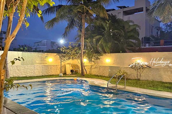 ecr villa with big swimming pool in uthandi