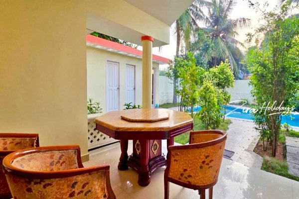 budget friendly beach house for rent in uthandi
