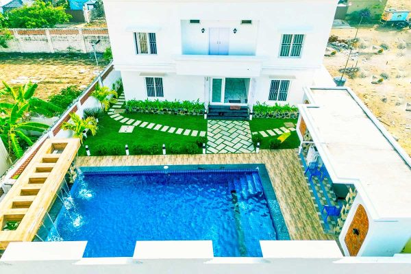 luxury-waterfalls-villa-in-ecr-for-rent
